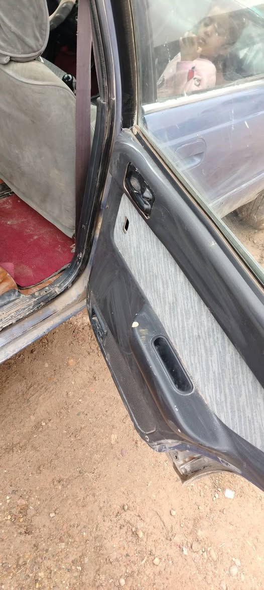 السلام عليكم للبيع سياره انترا موديل 94 رقم صلاح الدين شرط التحويل السعر 35 بمجال بسط الاتصال على هذا الرقم ***********
