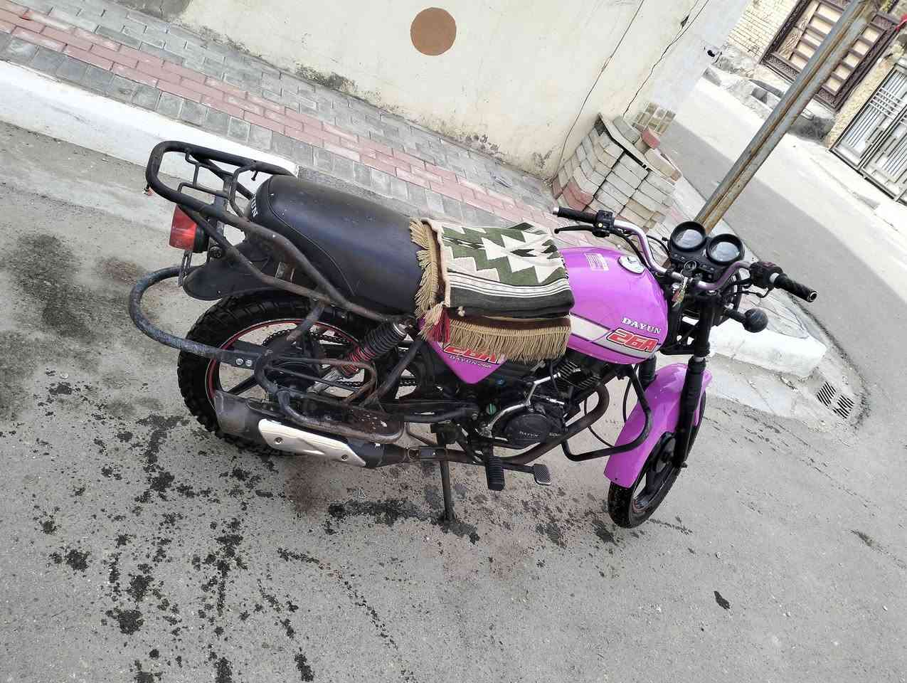 دايوان نفخ كلك مكفولة بليتة ورقم شاصي بيهة دراجة محرك يخبل ناعم شلعة ومعدل بس قبل يومين بدلتلهة دهن وكامت اول ماتشتغل صبح دخن قليل وتكطع سعر 775وبيهة مجال حك جية مكاني سيف سعد الشراي يتصل ***********
