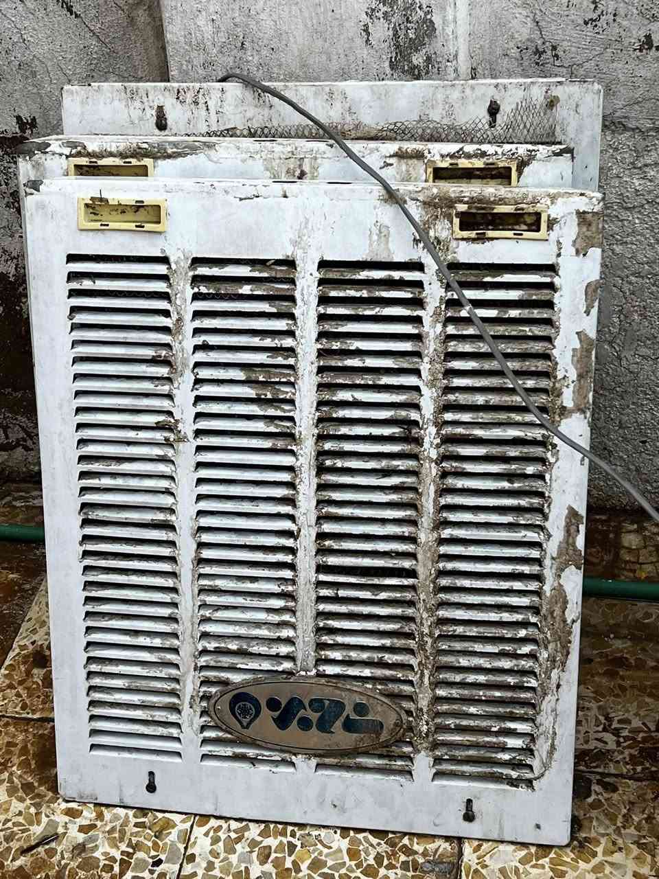 مبردة برفاب للبيع نضيفة و ع الفحص حجم كبير استخدام موسمين بارده ثلج بيها سرعتين ماطورها الاصلي السعر 130


**إذا كنت صاحب هذا الإعلان وتريد حذفه لأي سبب، رجاءا أرسل رسالة إلى الدعم الفني**