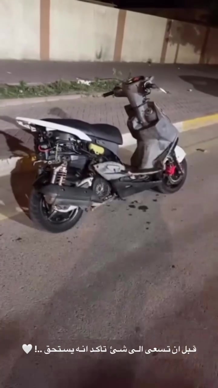 سلام عليكم شباب دراجه سكنس فحل كابريتر دراجه كامله مكمله اي نقص مبيها بس الواقيه مال صارنصه مكسوره دراجه مال رمبه اريد اراوسها بدراجه ثانيه فقط " مراوس " 
مكاني بغداد اعضميه قرب ابو حنيفه ***********
