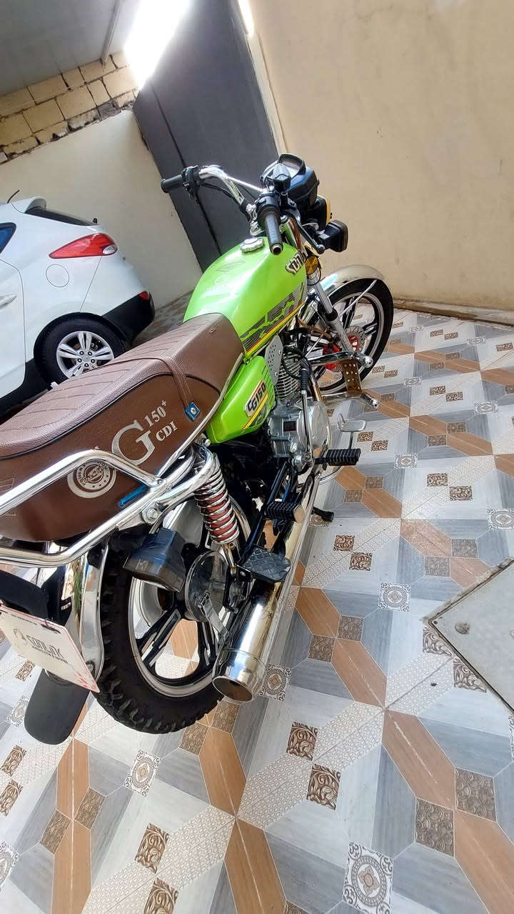 سلام عليكم دراجه سايفون للبيع موديل 23 بلاديه نضافه نفس الي بل صوره اوراق كامله كهربائيات بيها نواقص المكان ديالى الخالص سراجق السعر 550 وبيها مجال بيع او مراوس حسب القناعة شراي اتصل و تدلل ***********
