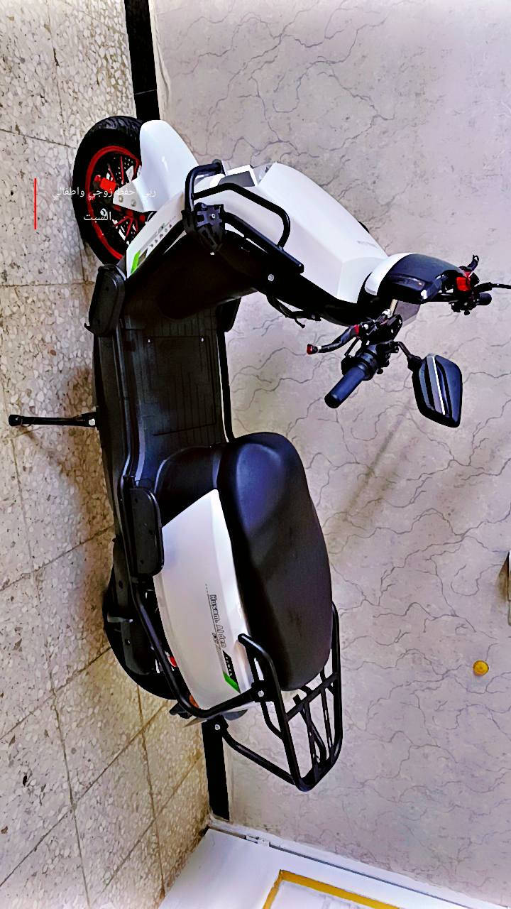 السلام عليكم ورحمة الله دراجه اخذتهه قبل شهر أو ماطالع بيهه اله للشغالات البسيطه وليوم اريد ابيعه اخذتهه اب 1450اب واحد وربع ميه او خمسين او رايدهه اب مليون قفل  سعرهه مليون رايدهه بعدهه جديده ولحبيبات مال تايرات بيهه الدراجه معروفه ابقوتهه اوحجمهه التأخير الجبير كامله شخط دمبوس مابيه جديده مكاني شارع فلسطين هاتف ***********

