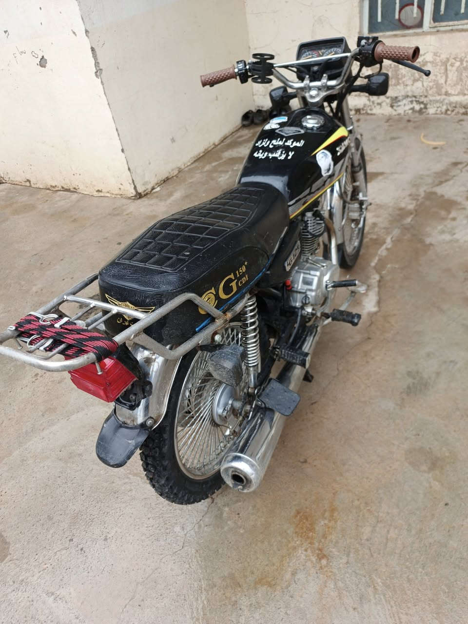 السلام عليكم موتور للبيع 4 قير موديل 23 مكينه كبس.390 الف ***********
