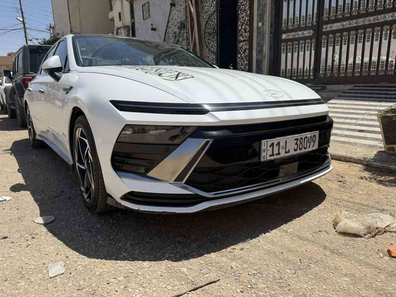 سوناتا خليجي موديل2024فول موصفات مكفوله من الصبغ بيه تعديل pdr بالباب الخلفي الباقي مكفول رقم بغداد مكان السيارة كربلاء ***********
