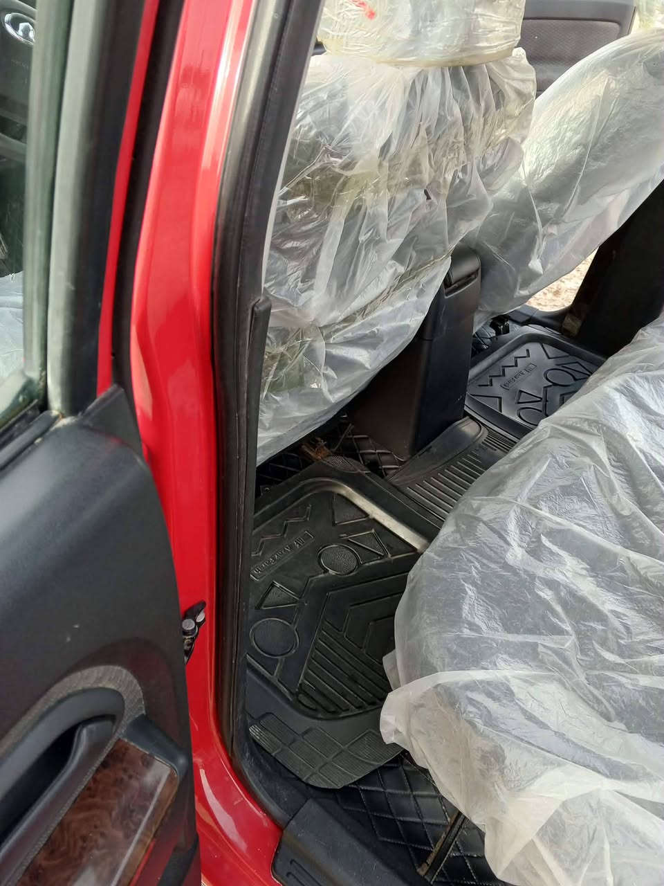 سلام عليكم كريت 20 سياره جديده ماشيه ٨٠ الف
مكفوله كفاله عامه
سعر ١٢٠
***********
مكاني سماوه المجد
