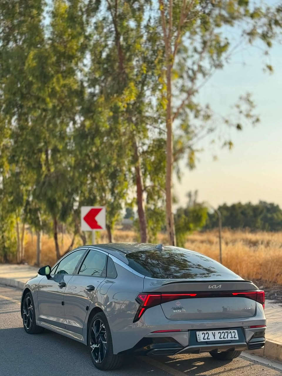K5  2025 
فئة Gt line
اسمنتي وفول مواصفات🩶
ماشيه ٢٥ الف km
ضررها قطعتين جاملغ وباب سايق مبدلات بدون دواخل السيارة جاهزة ومرقمه  190$
للأستفسار   ***********

