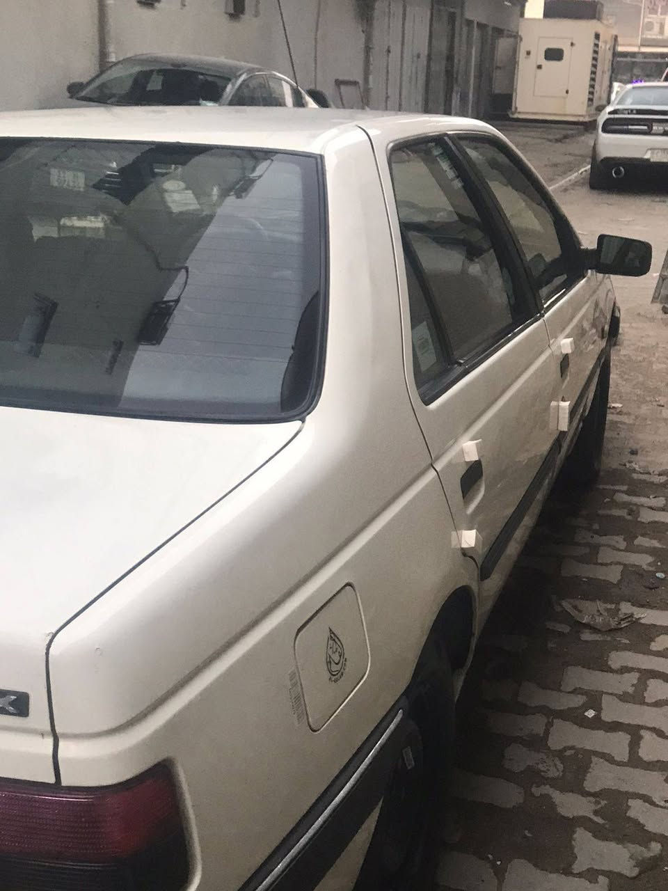 بيجو GLX 2009
بلاديه لاصبغ لا تبديل لا بارد
محرك بلادي
تايرات جديده 
تبريد ثلج 
السياره بلاديه 
ماشيه 190km
بسمي ثاني يوم تحويل
رقم بغداد 
فقط تنقص دهن
بدون تبخير
السعر:43
المكان بغداد الكاضميه 

الرقم:***********
