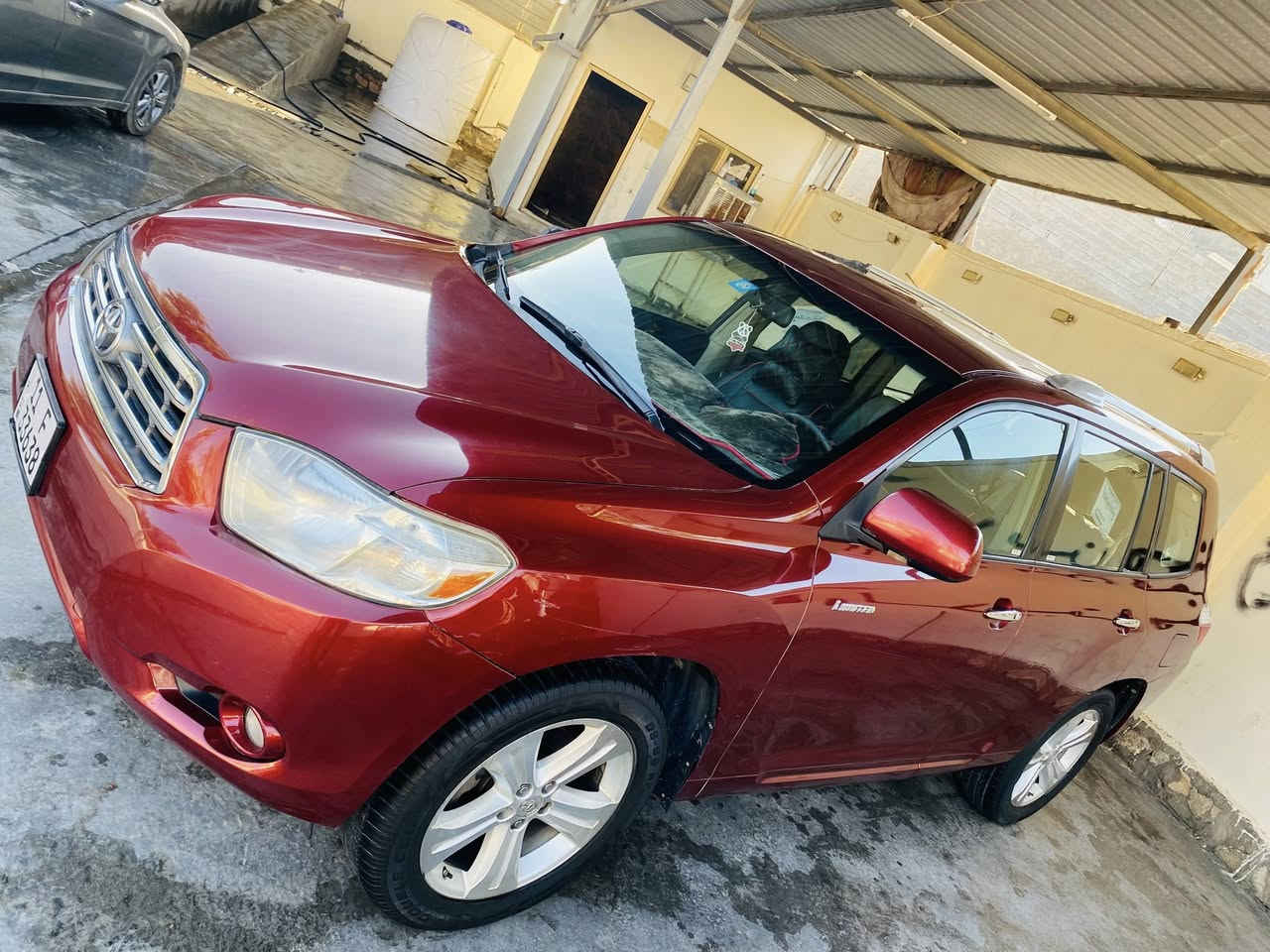 هالندر موديل 2010
6سلندر دفع رباعي محرك 3600
رقم بغداد  باسمي تحويل مباشر 
سياره فول ما عدا الفتحه 
محرك خير من الله تبريد ممتاز صرفيات بانزين ممتازه 
صدر حداديه  تايرات باتري جديد سياره كامله من كل نواحي 
دواخل فرش ارضيه جلد
سياره بيها صبغ ٣ قطع اثر جراد وصور موضحه وضع السياره الحالي .  
مكان السياره الانبار قضاء هيت 
للاسفسار ***********
