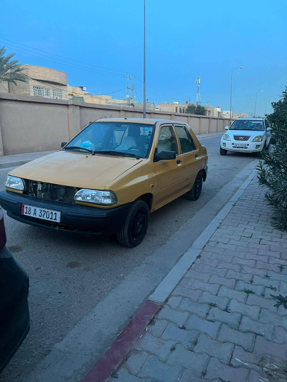 سلام عليكم سايبه للبيع 2015 باسمي رقم بابل18 انكليزي ضربه جاملغ ايسر طخه بسيطه كلش  بسيط سعر 33 وبيهه مجال*********** الخزعلي
