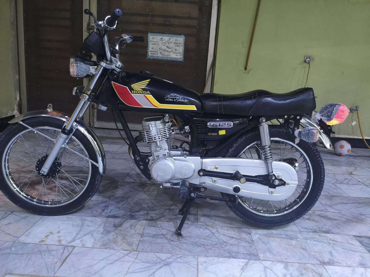 للبيع اربعه كير مديل 21 أصولي اوراق كامله دراجه نضيفه كلش سعر 650 مجال بصيط رقمي ***********
