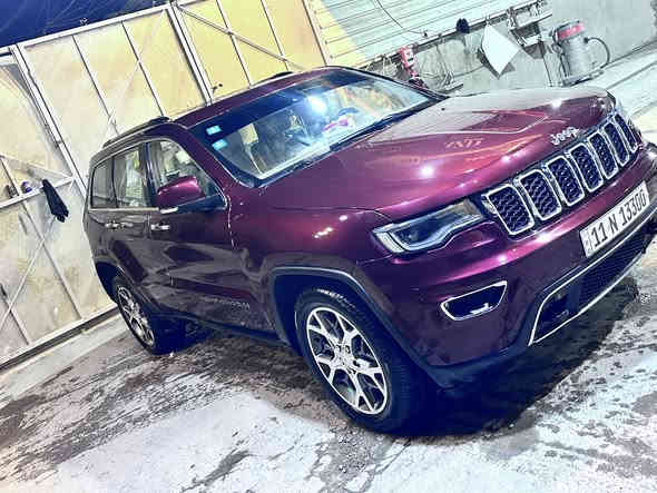 سلام عليكم جيب كراند شيروكي ليمتد 2019 فول مواصفات بدون جكات داخل بيجي سيارة حادثها خلفي  كص جاملغ الخلفي مصبوغة عام توحيد لون السعر ٢٠ وبيهة مجال رقم ***********
