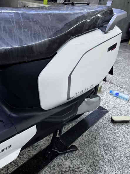 دراج تيسلا شركه تالج موصفات دراجه مثبت سرعه لايت عال ناصي ناره حلوه وره وكدام 3            نمر سرعه بلعداد 61 ولحقيقي 71 اشاير يمنه يسرا ومرايات 2 وشاحنه سويج 2 وبصمه 2 كرات تشغيل شاشه 2 سعرها مليون 200  سعر جديده وبيه مجال مليون 100 قفلها كلش وبيه بك ترجع ليوره  6 بطاريات 23 امبير 12 فولت وشاشه دجدتل يعني شيصير عطل يطلعلك بل شاشه  صالي شهرين من شتريتها  رقم عاتف *********** عنواني بصره حكيميه شارع الرديني
