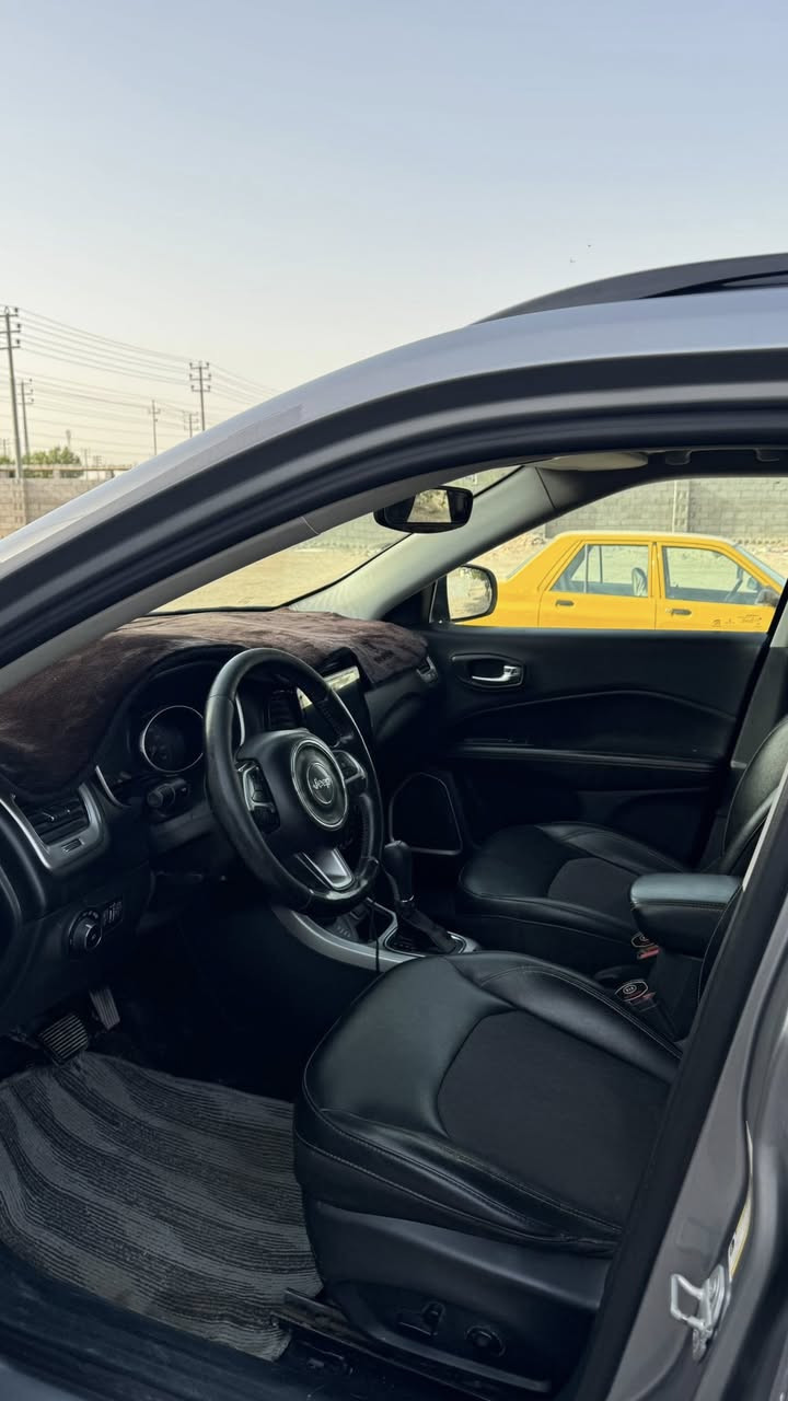 سلام عليكم جيب كومبارس 2018 فول مواصفات بانوراما وبصمه سياره وارد ماشيه 120 الف رقم بصره جديد باسمي تحويل ثاني يوم بيها مدكر وبنيد فقط سياره حلوه ونضيفه السعر 140 وبي مجال العنوان البصره الزبير ***********
