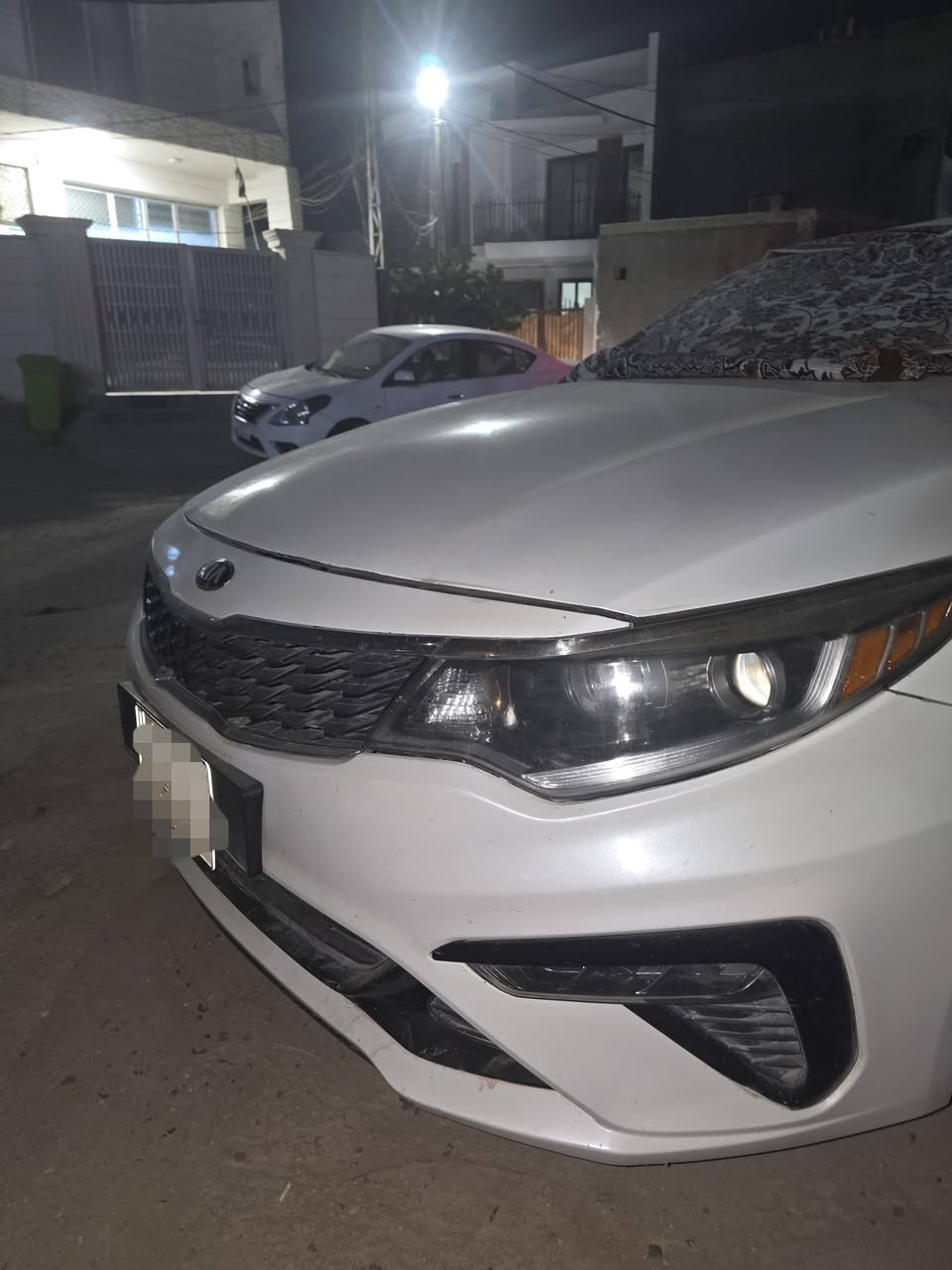 سلام عليكم
 كيا أوبتما 2018 وارد أمريكي
 ضربته خشم البنيد موضح شلون معدل بارد وتبدل دعاميه ١٩  الحادث موضح بالصوره وبيه بارد خفيف بالجاملخ  اما بقيه مابيه شي سياره كشر نظيف ومرتبه فئه fe مواصفاته معروفه محركه 2400 gdi 
 سياره محرك كايم وعايفه يعني تاخذه تريد جفت تبدل محرك بقت يمك
سياره سابقا معوقين وفاكه حاليا صاحبه متوفي يعني يحولك ابنه مابيه قاصرين رقم بابل 
 سعر 105ورقه 
مكان سياره بابل
***********
