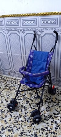 عربانة طفل • بغداد • حي اور