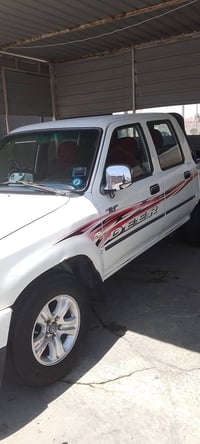 اكسنت مضلع • ٢٠١٠ • بدون صبغ