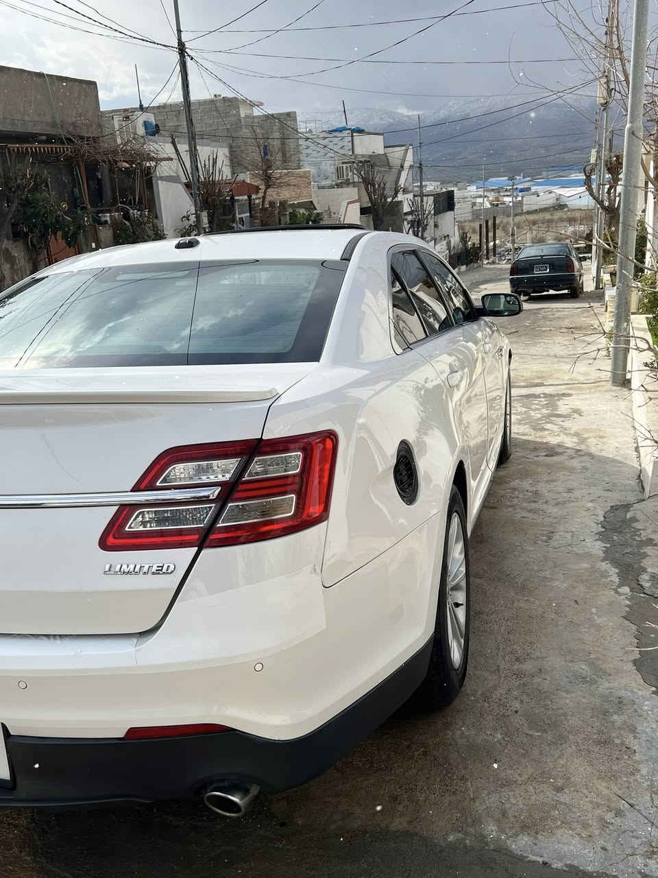 السلام عليكم للبيع فقط فورد تورس 2013 لمتد سعر جدا مناسبب
كفالة عامة من الصبغ والضربة السيارة كلش جديدة ما ناقصها برغي بيها شويه تعديل بي دي ار بالبنيد  وملاحظات حيل بسيطة شرط كير ومحرك وحدادية ماشية 74 الف فقط  فول فول مواصفات

تشغيل عن بعد

كشنات تدفئة

كشنات كهربائي و جلد

تحكم ستيرن

تحديد سرعة

حساسات خلفية

فتحة سقف

3 شاشات 

مرايات هيتر

السيارة جاهزة هزة وسنوية كله جديد تحويل ثاني يوم

سعر 125 ومجال مكان السياره سليمانية

*********** بي واتساب
