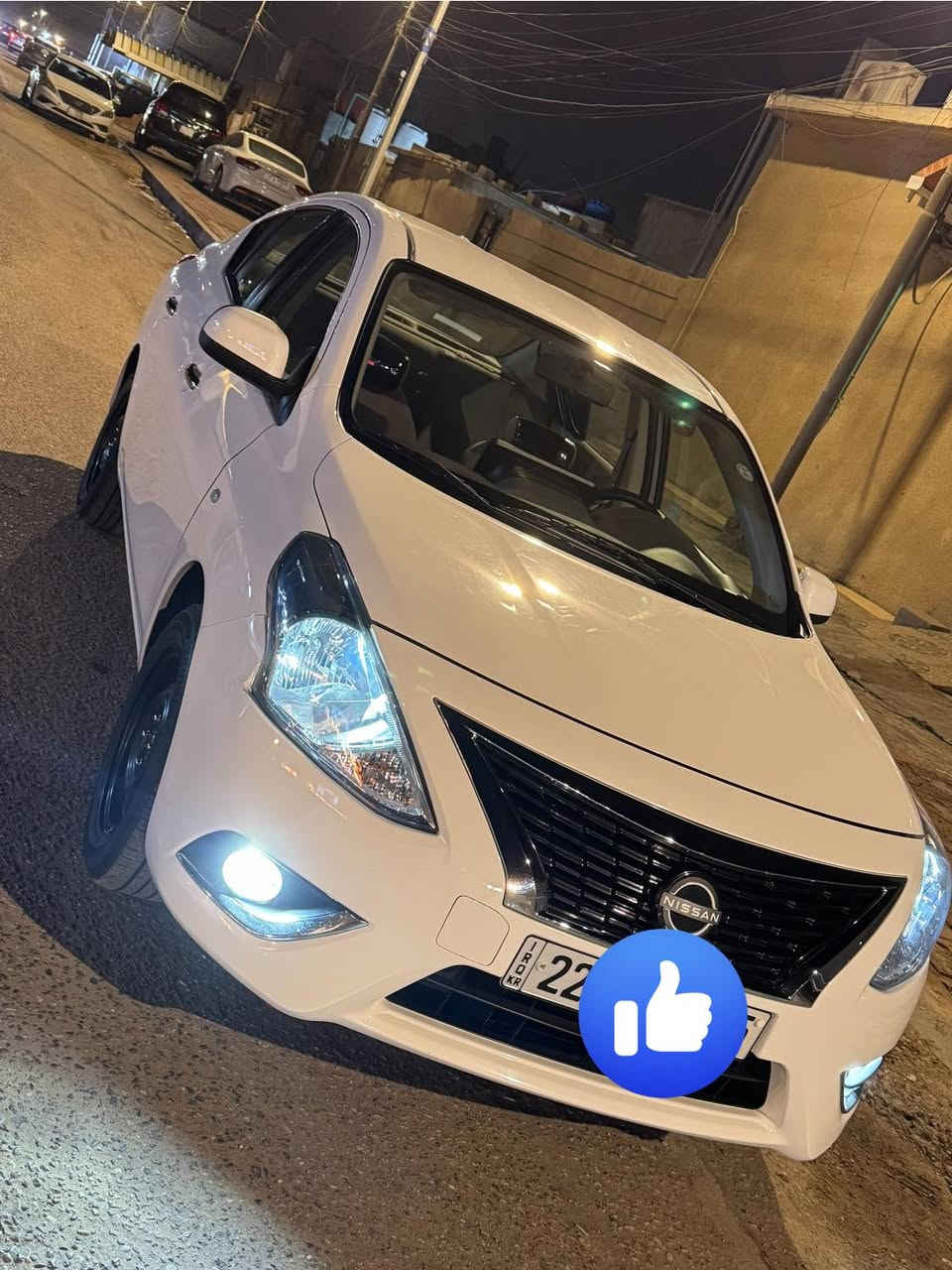 سلام عليكم نيسان سني كفاله عامه حته من الشخط كامله ع اخير ماشيه 31 الف دوشمه ارضيات وكشنات وزنون عالي وناصي شاشه كار بلي مصروف عليه هواي شاد اله سماعات خلفيه مكاني بصره طويسه *********** سعر السياره 126 وبيه مجال قليل
