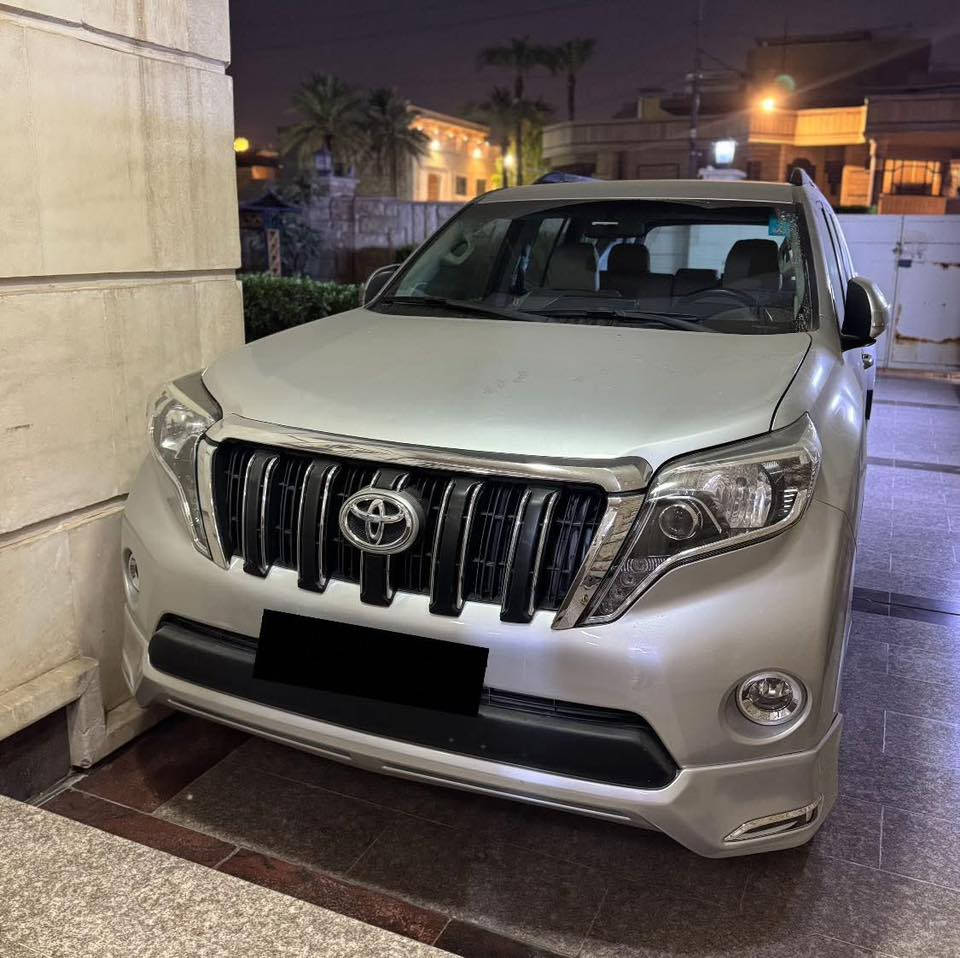 سلام عليكم
برادو 2010
رقم بغداد الجديد
شاشه كامره
هوك خلفي
لايتات زنون
صدر جديد
فيتبم جديد
ودسكات جدد
عليها ادامه كامله بدون اي نقص
مكاني بغداد
بيها بابين صبغ فقط اثر شخط
***********
السعر 208
