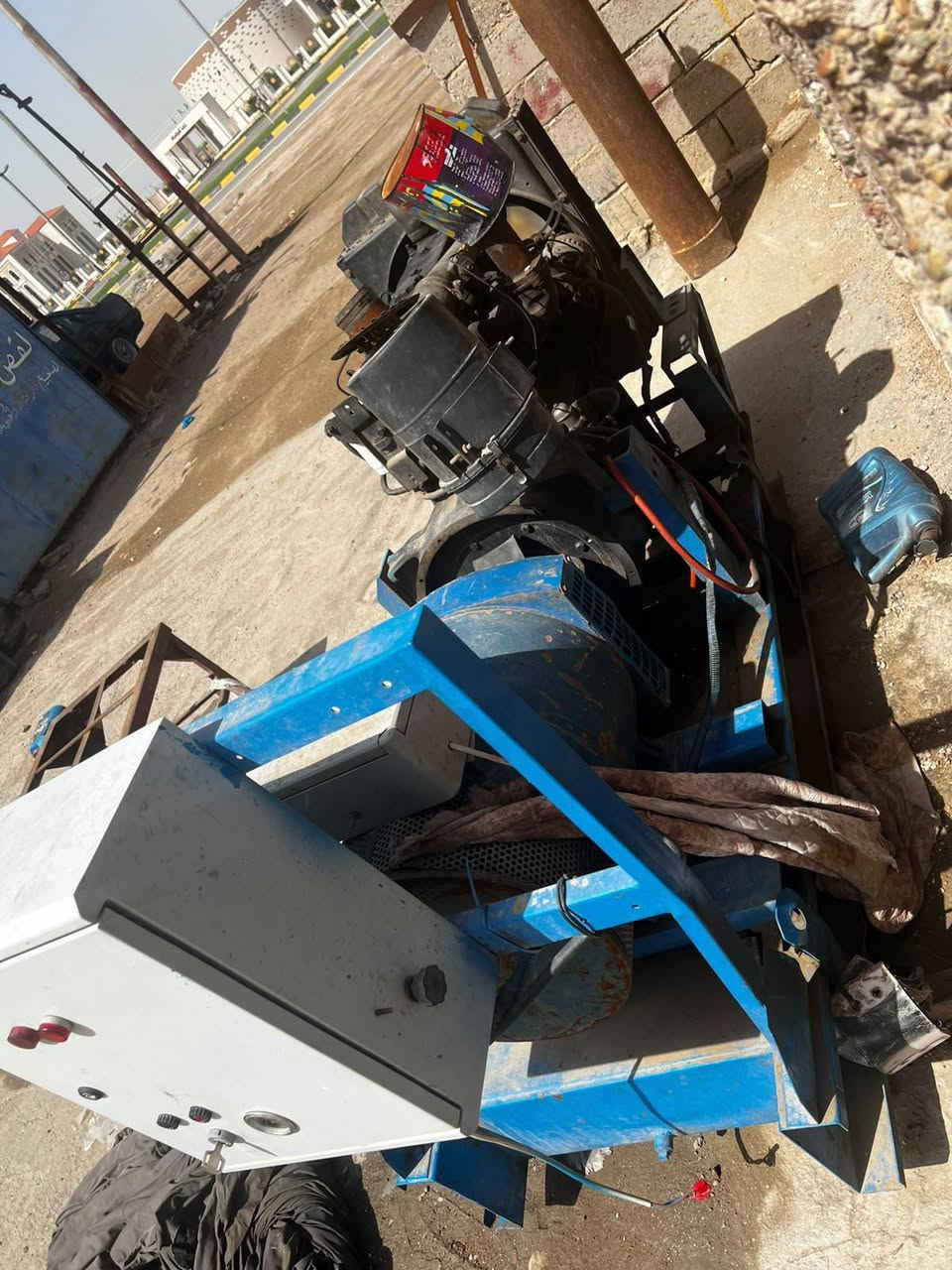 مولد للبيع نضيف مثل ماواضح بلصوره.  المكان الكرمه. السعر 18$. الستفسار على رقم  ***********
