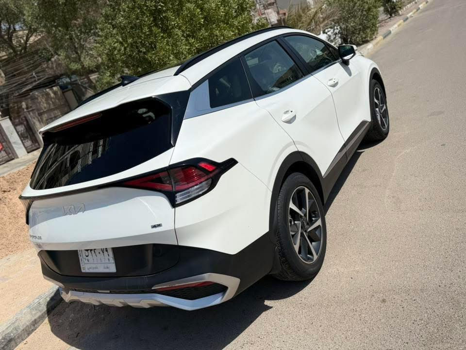 كيا سبورتج 2023 رقم بغداد
فول مواصفات 

موجوده ببغداد حي القاهرة 

***********

حادثها موضح بلصور مال امريكا 

موجود سونار  

نظيفه جدا وجاهزه مابيها اي نقص
