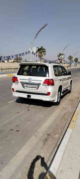 للبيع لاندكروز ابيض موديل ٢٠١٣ نضيفه جدا مكفوله من الصبغ فقط جزء بسيط بالدعاميه ماشيه ١١٨  الف رقم اربيل بأسمنه  جديد وسنويه جديده  السياره بريم باب اول  ومواصفات البريم معروفه السياره جاهزه مابيها اي نقص ***********2
سعر 41800 $
مكان ديالى بعقوبة
