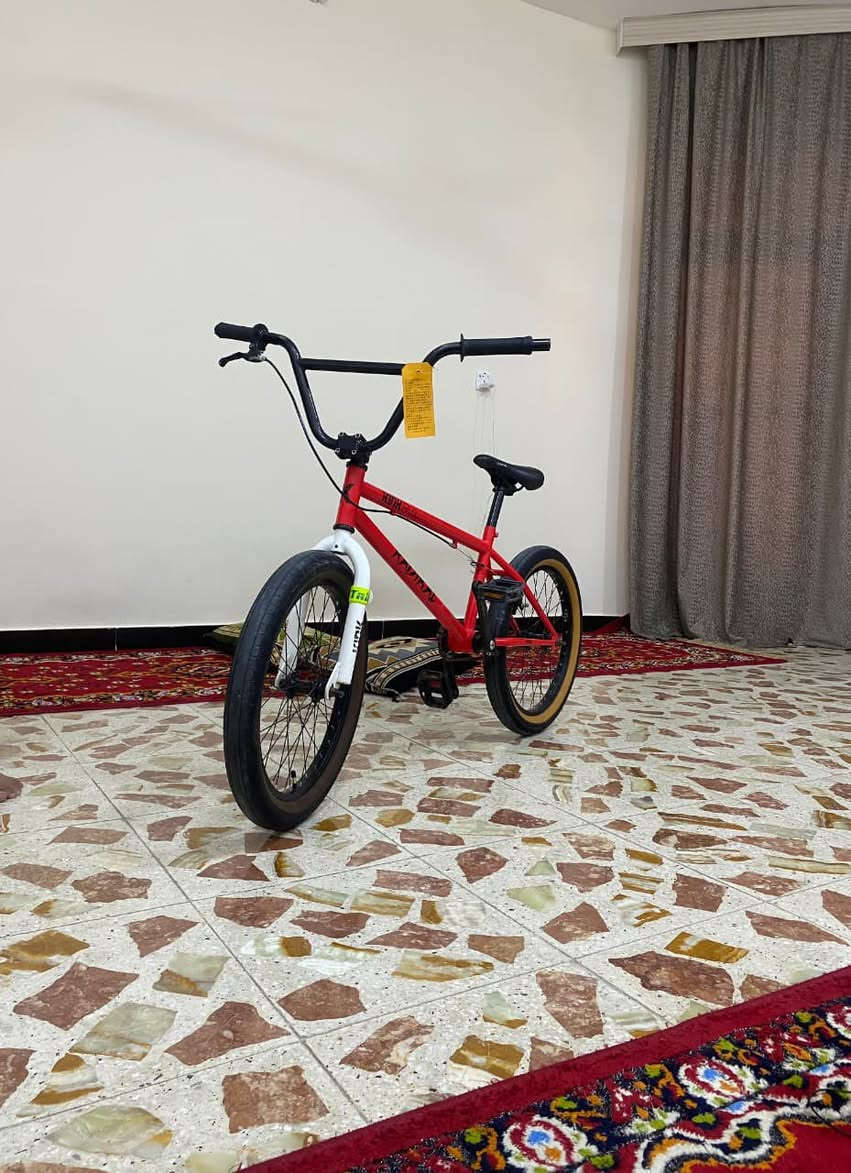 السلام عليكم شباب Bmx Gt نضافه كدام عينه حلو مكاني بلديات ***********
