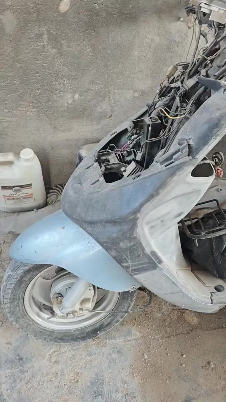 سلام عليكم  دراجه تمشي 80 ما عرف سمه شنو إدراجه طفت ماعرفت  شبيه ابيع كوم حديد قيم بل يرضي الله  عنواني البصره زبير


**إذا كنت صاحب هذا الإعلان وتريد حذفه لأي سبب، رجاءا أرسل رسالة إلى الدعم الفني**