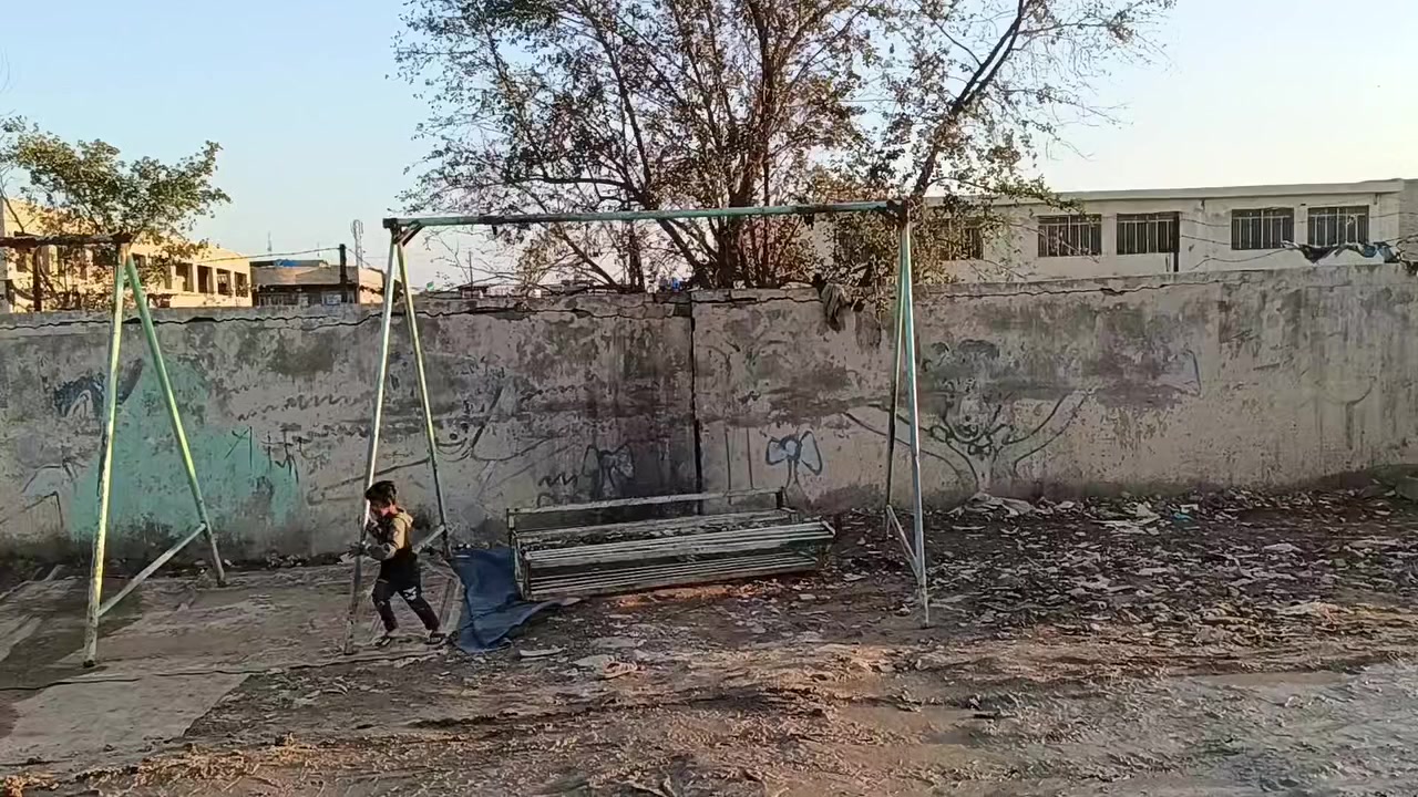 سلام عليكم
مراجيح البيع الوحده ب300
العنوان الفين شارع شبكة ‏‪0773 179 5460‬‏
