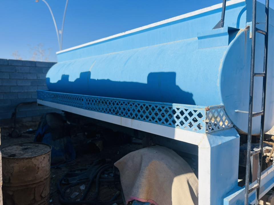 مقطوره جديده زيرو ما مستخدم تواير تخم جديد ٢٢.٥ حديد مغلون ابيضّ ٥ملم صينيه كبس مقوطره جديده ما مستخدمه سعه ٣٠ برميل  شاصي بلادي 
لاستفسار ***********
