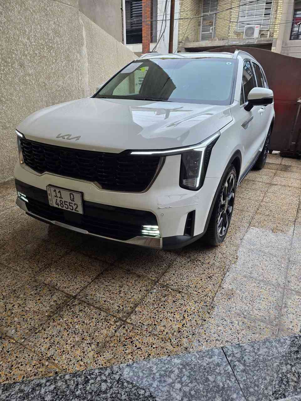 السلام عليكم
للبيع كيا سورنتو
 موديل 2025 
 ضمان شركة الدولية وبعدها بالضمان وبيهة تبديلات دهن وفلاتر مجانية
 فول مواصفات فول الفول 5 كامرات وداتا شو وكراسي جلد وكهرباء تدفئة وتبريد بالكراسي صندوق كهرباء وشفط تتقدم وترجع بالرمونت حساس امامي خلفي ونظام التوقف ذاتي بصمة ابواب وتشغيل وتشغيل عن بعد من الاخير السيارة فول كل المواصفات موجودة عدا البنراما
 مكفولة كفالة عامة عدا تكحيل بسيط بالجاملغ الامامي 

ماشية 10 الف كيلو

رقم بغداد تحويل مباشر

السعر 325 وبيهة مجال بسيط

للاستفسار
***********
