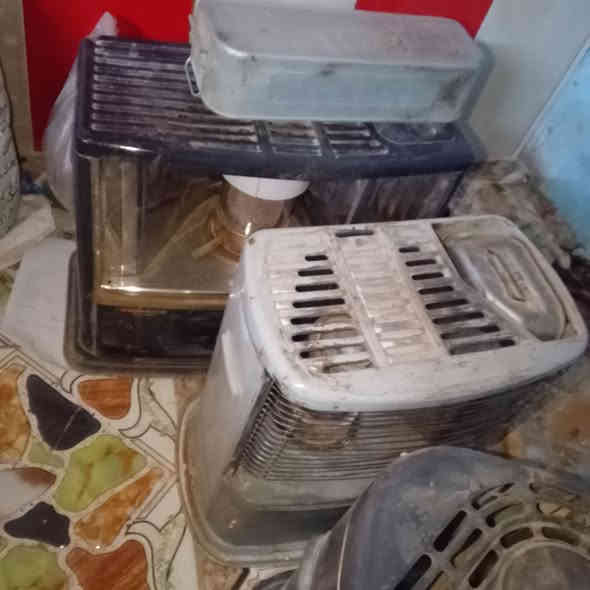 اسلام عليكم صوباات نفط كل وحده بيه نقص بسيط عدد ٦ الوحده علا عشره 10 مكان مسيب صوب  ‭0772 484 3760‬
