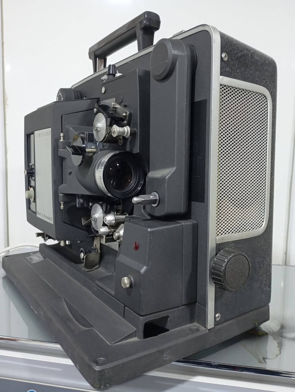 عارضة سينمائية ١٦ملم أمريكي للبيع سعر 200 ألف
للتواصل *********** يوجد توصيل للمحافظات.
