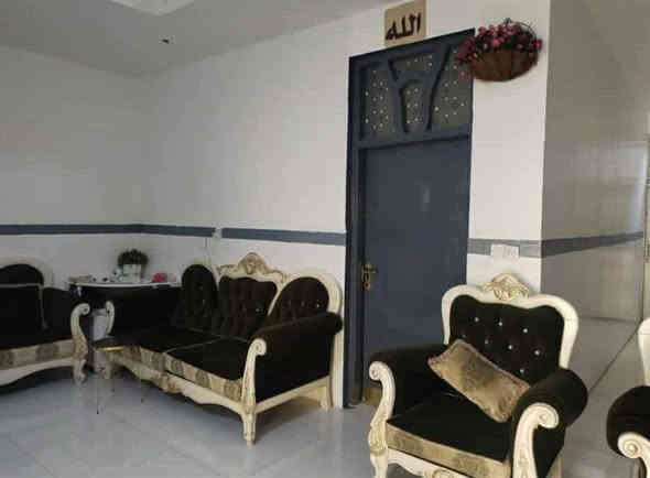 ✨🏡 دار + مشتمل لــلــبــيــع 🏡✨
━━━━━━━━━━━━━━━━━━
📍 الموقع: بابل – حي الجزائر – خلف مستشفى الحياة
📏 المساحة: 275 م
الملكية : طابو زراعي سند ٢٥
━━━━━━━━━━━━━━━━━━
🏠 تفاصيل العقار:
الطابق الاول : غرفتين نوم – هول – استقبال – مطبخ – مجموعة صحية – طارمة – حديقة
الطابق الثاني : غرفتين نوم 
━━━━━━━━━━━━━━━━━━
💰 السعر: 250 مليون
يمكن البيع مقدمة 175 مليون والباقي أقساط
━━━━━━━━━━━━━━━━━━
📞 للاستفسار والاتصال:
***********
***********
*********** (المهندس أمير الحسناوي)

#مكتب_عقارات_أبراج_بابل 🏗️
📍 العنوان: بابل – حي الجزائر – مقابل الجسر الدولي
