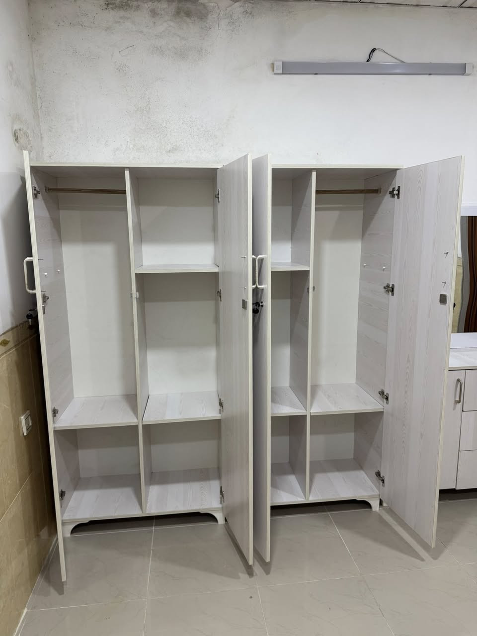 غرفه نوم نفر مستخدم قليل
8 قطع مع دواشك 

السعر 450 الف 

عنوان اربيل بختياري

***********  /***********/***********
