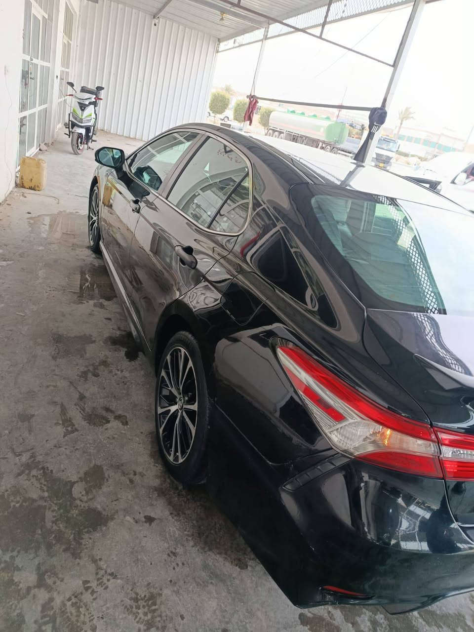 السلام عليكم
للبيع فقط 
كامري موديل ١٨ اس اي معروفه موصفاتها لون اسود  رقم بغداد الجديد سنويه وهزة جديدة بأسمي شخصيا حادثها جاملغ وبنيد صور الحادثها وسونار بالمنشور  مكانها النجف خان النص 

السعر ١٤٥ وبيها مجال ***********
