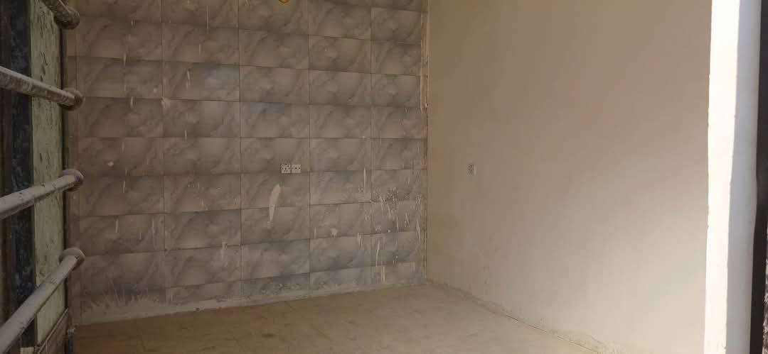 دار زراعي للبيع نهاية اربع شوارع جانب معمل الغاز مساحة ١٠٠م بسعر مناسب اي استفسار الاتصال *********** السعر ٥٠
