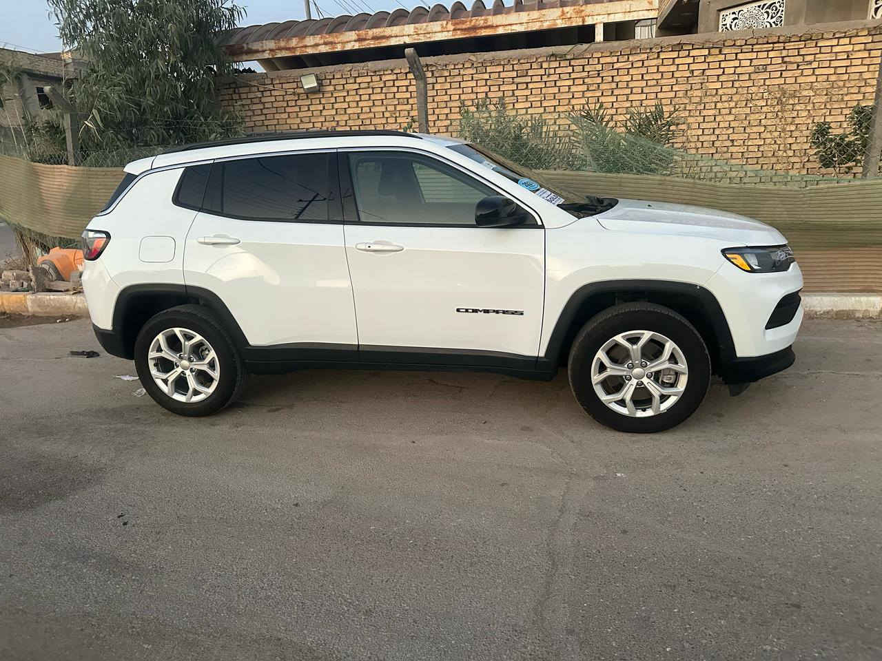 سلام عليكم عندي جيب كومباس للبيع 2024 مثل ماواضح بصور السعر 155
***********
صور الحادث👇
