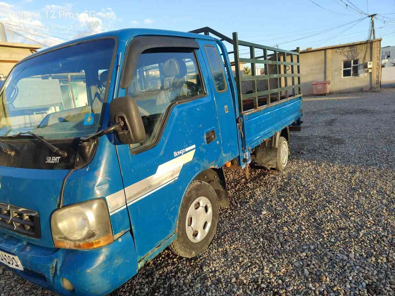 السلام عليكم
كيا ام عيون للبيع.
تواير جدد 
صدر جديد
مابيها اي نقص
موديل 2002
رقم دولي 
للاستفسار الاتصال
***********
