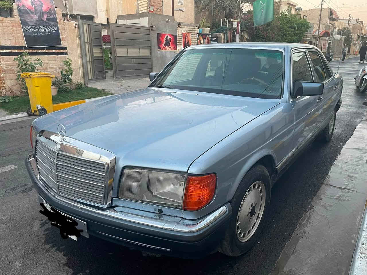 السلام عليكم سياره مارسدس للبيع مديل ٩٠ السعر ٨٠  بيه مجال على خاص هاتف*********** واساب موجود
