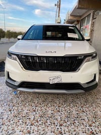 لبيع كيا كرنفال 2024 مواصفات EX فول عدا لفتحه ضرر قبق جنطه فقط تبديل ب...