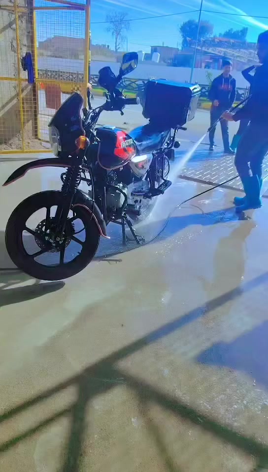 سلام عليكم 🔴 (للبيع)دراجه بوكسر للبيع مرقم نينوئ رقم انكليزي  جاهزه من كلشي شرط التحويل
وتساب
***********
السعر خاص✋
