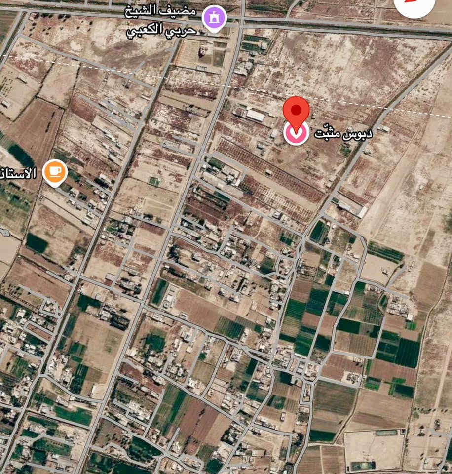 ارض بمساحة ٨٢٥ م واجهة ١٦,٥٠ متر نزال ٥٠ متر للبيع مع دار هيكل ( ٣ غرفة نوم ) مع هول واستقبال وصالة ومطبخ وصحيات بعد الجسر الفرنسي قرب مضيف شيخ حربي يبعد ٢٠٠ متر عن الشارع العام  
للاستفسار الاتصال على الرقم ***********
