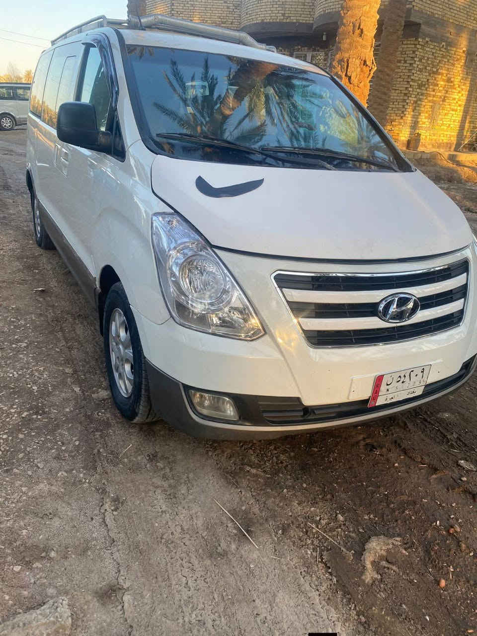 السلام عليكم ستاركس موديل 12 مفتوح رقم بغداد سنويا ل 28 مصفره هيئة وغرامات سياره جاهزة مال جناي السعر 142 وبيهه مجال للشراي العنوان الديوانية الدغاره ***********
