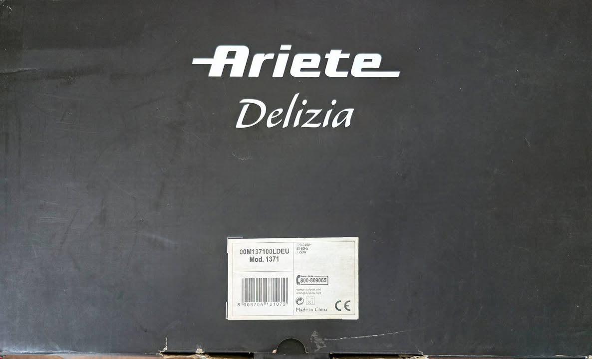 مكينة قهوة اسبرسو مستخدمة استخدام قليل جدا مو اكثر من ٢٥ مرة مع الكارتون مع كامل المرفقات السعر ٦٥
مقاطع الفيديو مالتها بالتعليقات


**إذا كنت صاحب هذا الإعلان وتريد حذفه لأي سبب، رجاءا أرسل رسالة إلى الدعم الفني**