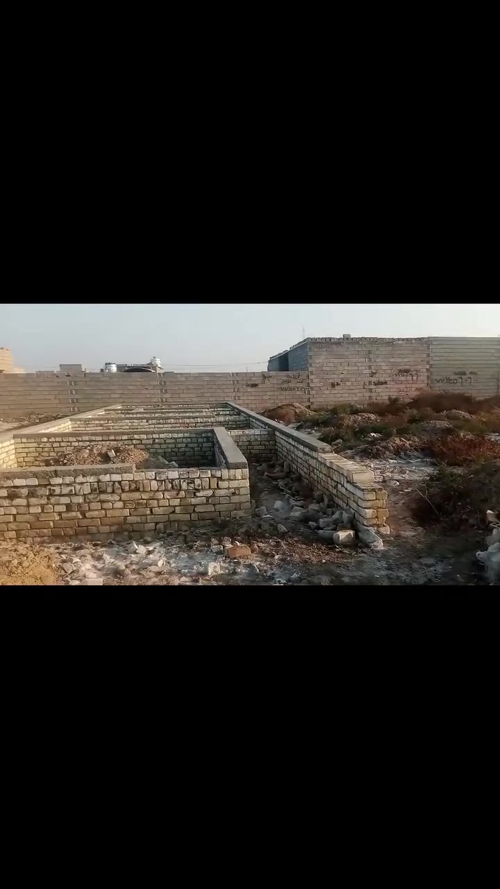 بتلو 100 متر بحي الحكيم بنزله زرزور قرب المدرسه 
مسجل بلديه 
مي كهرباء  واصل له 
السعر 6 ونص الستفسار ***********
