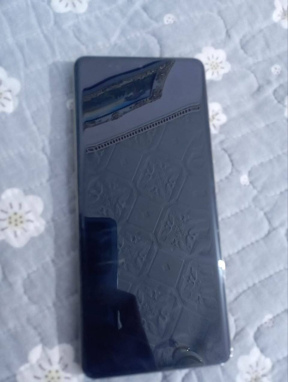 ريلمي 12 برو بلص ملحقات كامله نضيف


**إذا كنت صاحب هذا الإعلان وتريد حذفه لأي سبب، رجاءا أرسل رسالة إلى الدعم الفني**