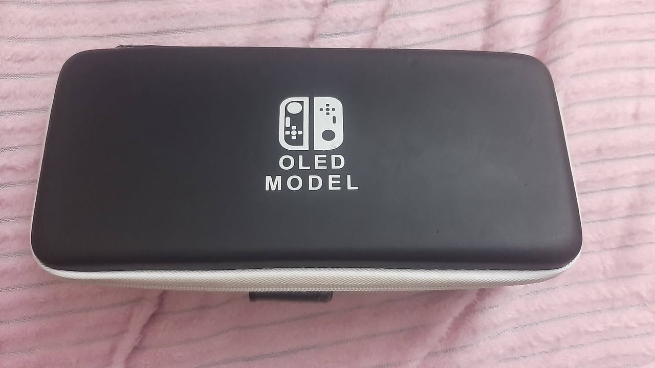 السلام عليكم متوفر جهاز NINTENDO SWITCH 
نضامين اولاين و اوفلاين تكدر موجود فورت نايت و يوتيوب ومن أبرز العاب 
CRASH4 
CUPHEAP
DARK SOULS 
وياه كامل ملحقات الحهاز ويا 4 يديات
سعره 250 الف عنوان بغداد وبيه مجال للطيبين وللتواصل ***********
