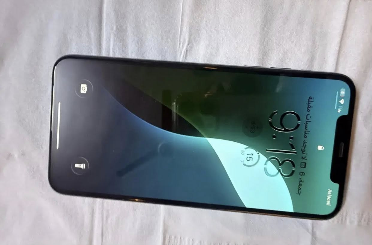 ايفون 11 برو ماكس كله شغال كلشي مابي بطاريته 75 فقط مكان بغداد دوره رايده 360  نضيف 100‎%‎ لل استفسار ***********
