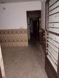 شقة للإيجار • ٦٠م • الشعب حي التجار